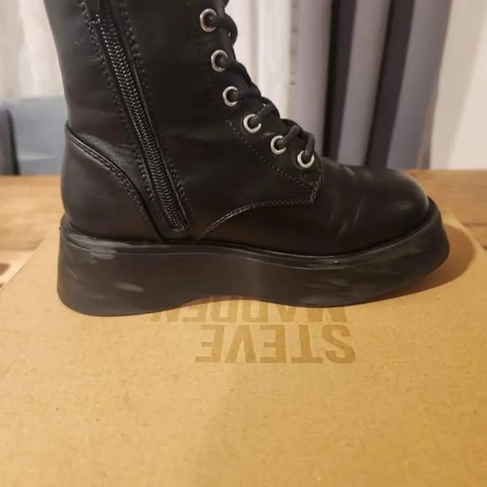 Steve Madden steve madden